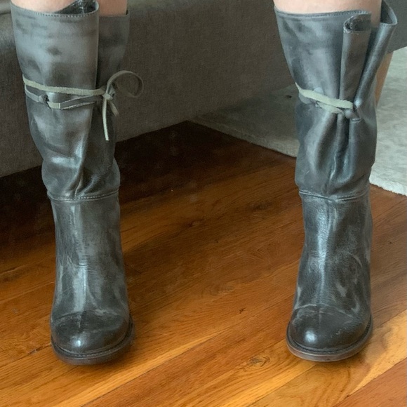 Freebird by Steven, distressed gray, size 8 boots - Picture 15 of 16